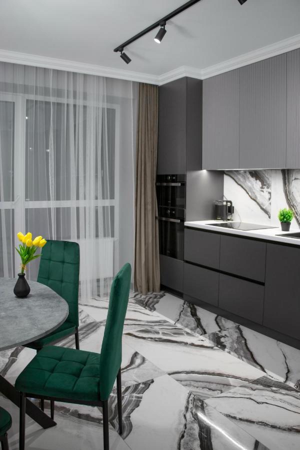 Royal 2 Apartments On Shevchenka 38 Str Львів Екстер'єр фото