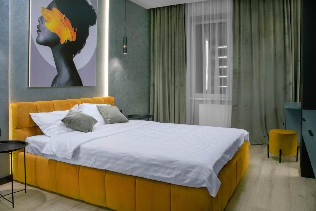 Royal 2 Apartments On Shevchenka 38 Str Львів Екстер'єр фото