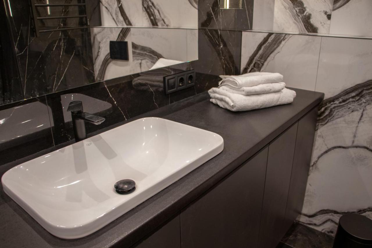 Royal 2 Apartments On Shevchenka 38 Str Львів Екстер'єр фото