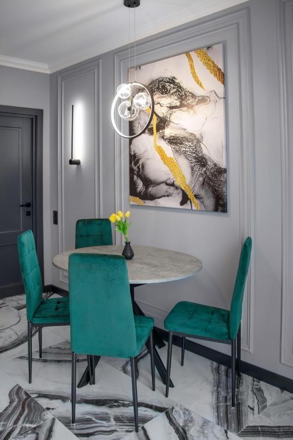 Royal 2 Apartments On Shevchenka 38 Str Львів Екстер'єр фото