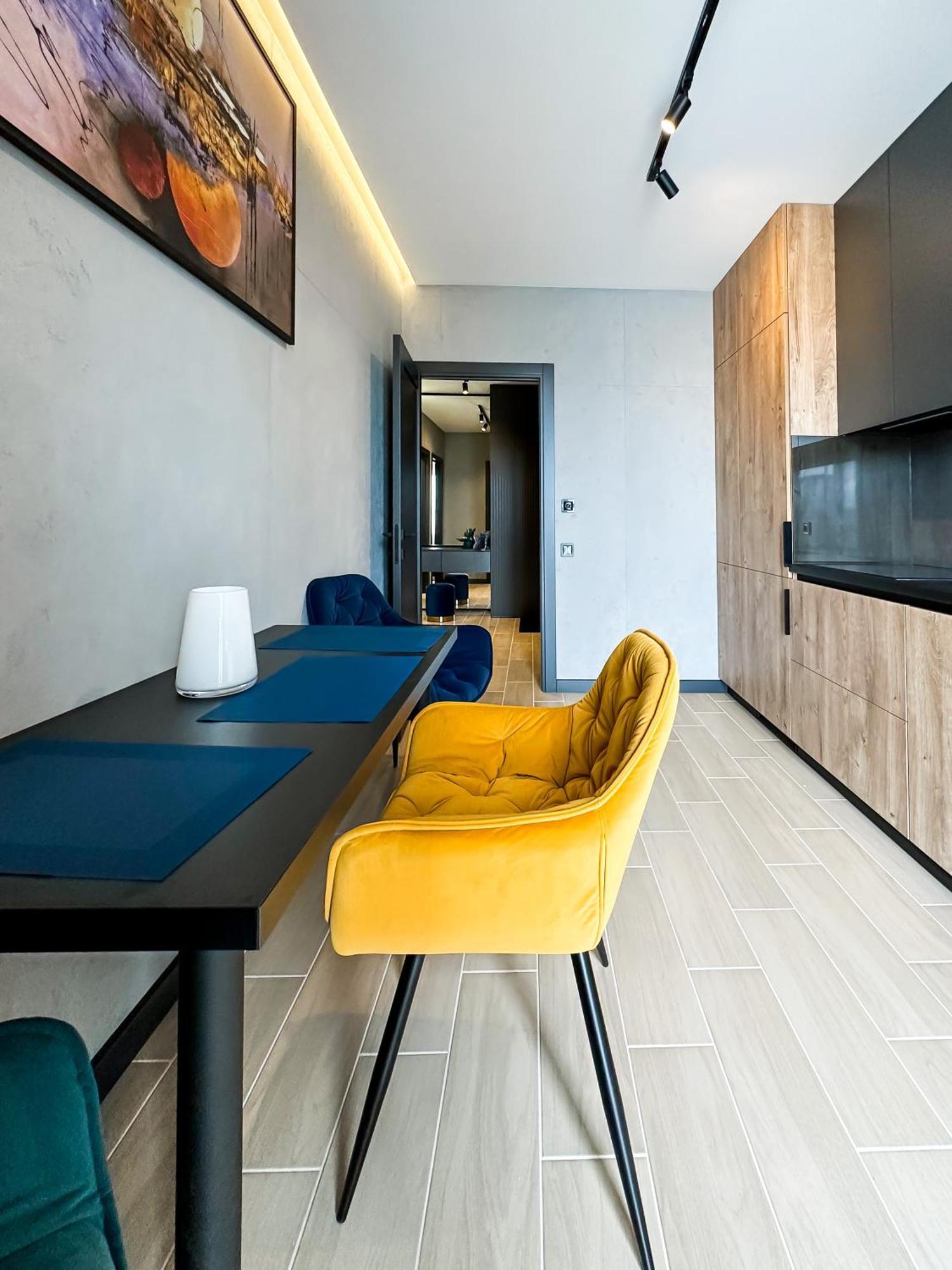 Royal 2 Apartments On Shevchenka 38 Str Львів Екстер'єр фото